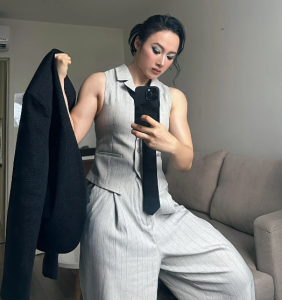 Cơ bắp Angela Phương Trinh